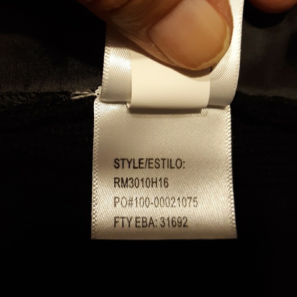 FURRY SILVER GRAY &  BLACK VEST, L - Picture 7 of 8